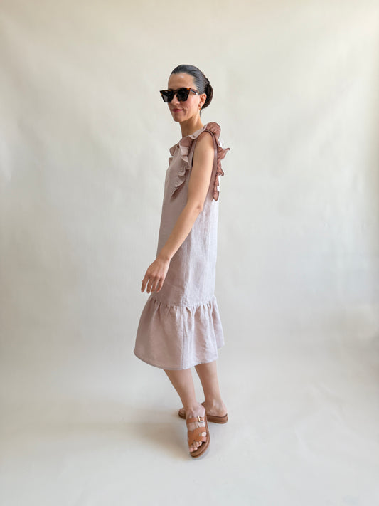 FLOORED SLEEVE DRESS