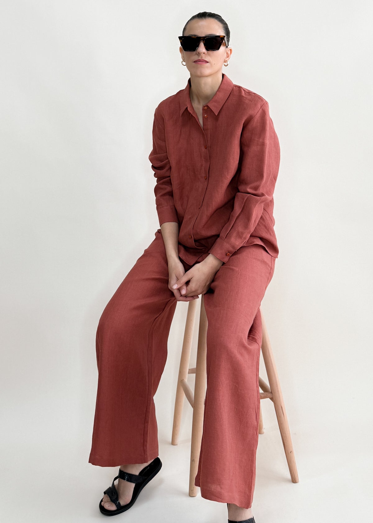 CLASSIC LINEN SHIRT