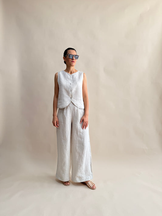 KETEN ÖNÜ DÜĞMELİ BLUZ