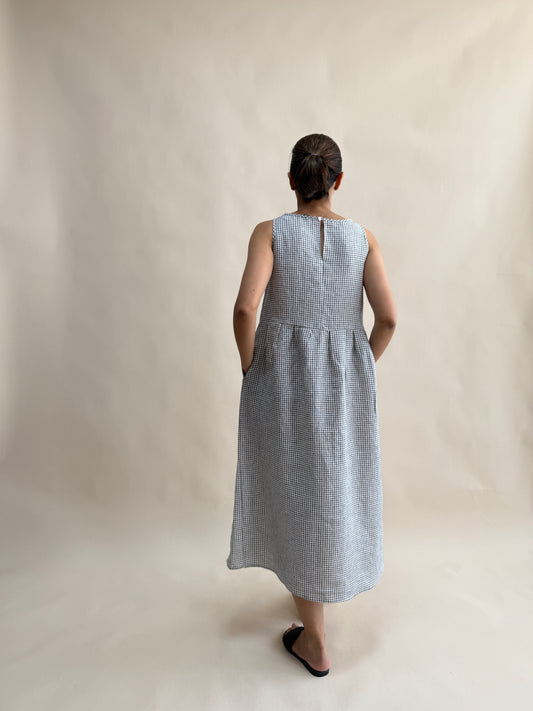 PİLELİ KETEN ELBİSE