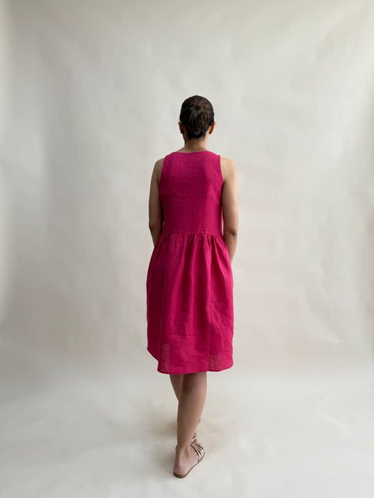 V YAKALI CEPLİ KETEN ELBİSE