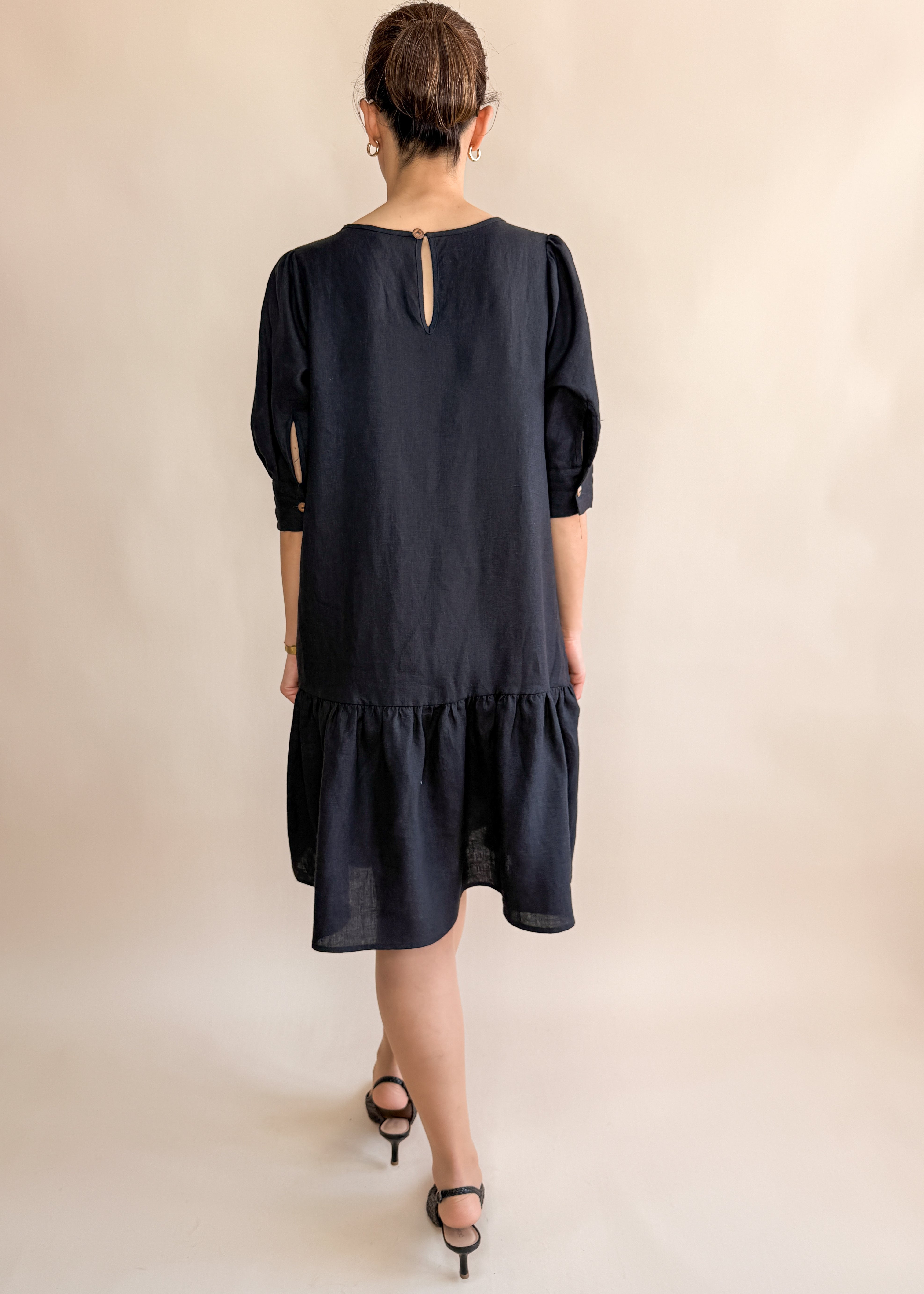 LINEN DRESS WITH SHIRT SLEEVES