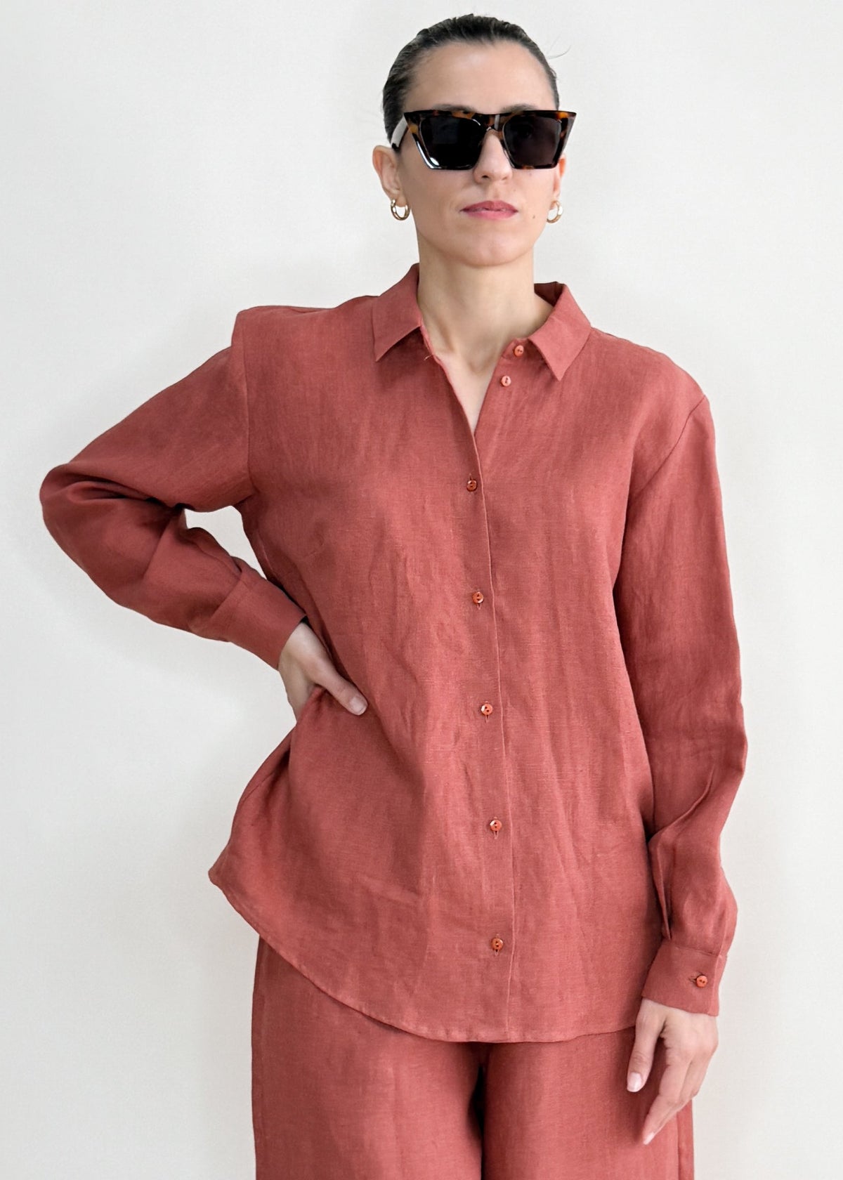 CLASSIC LINEN SHIRT