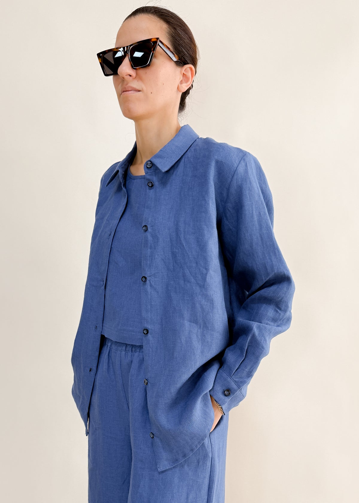 CLASSIC LINEN SHIRT