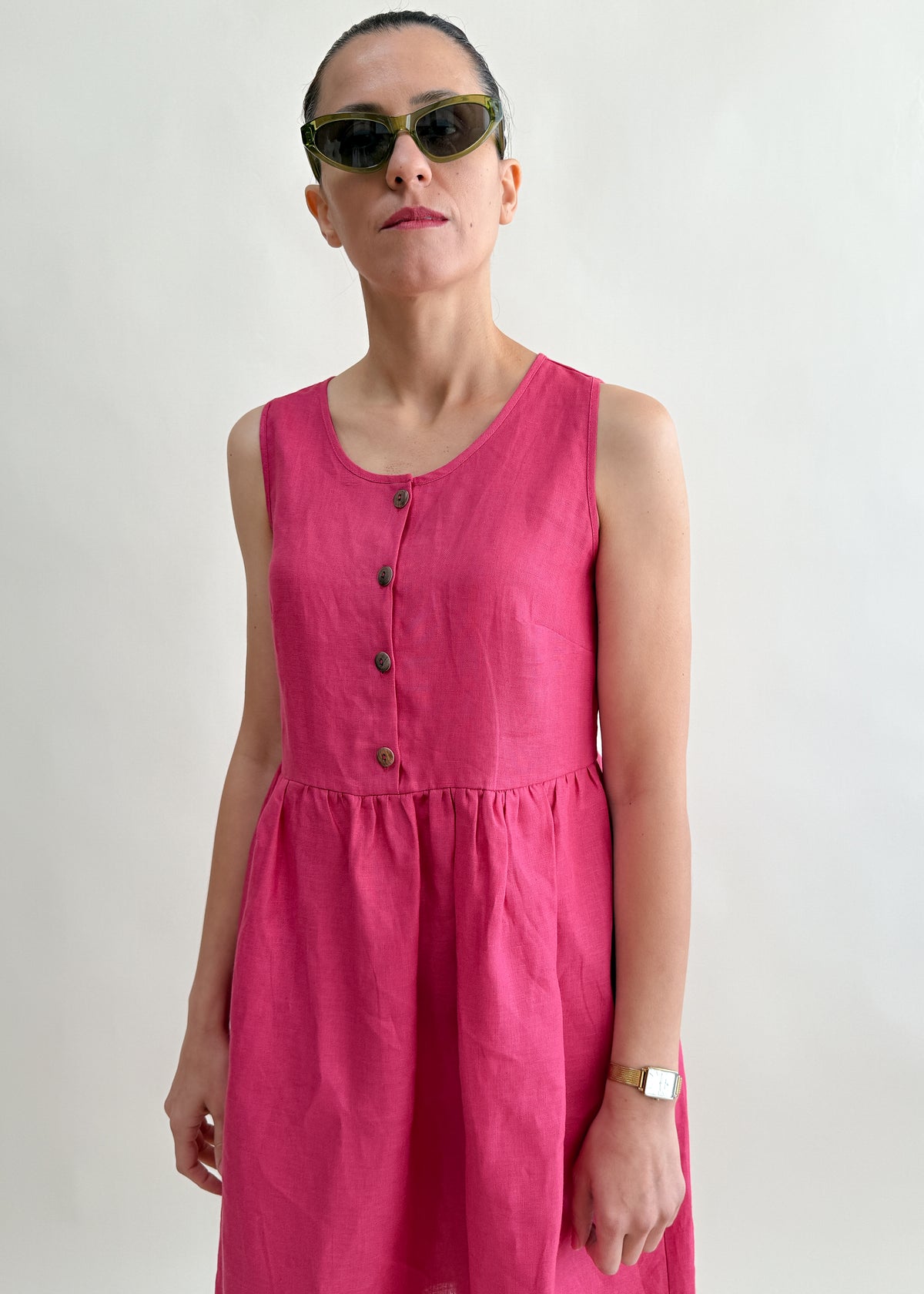 SLEEVELESS BUTTONED DRESS