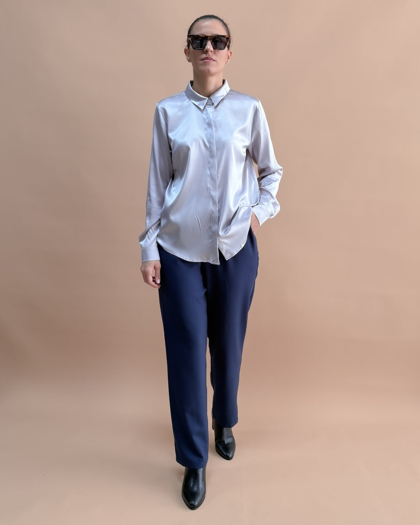 SAF İPEK KLASİK GÖMLEK