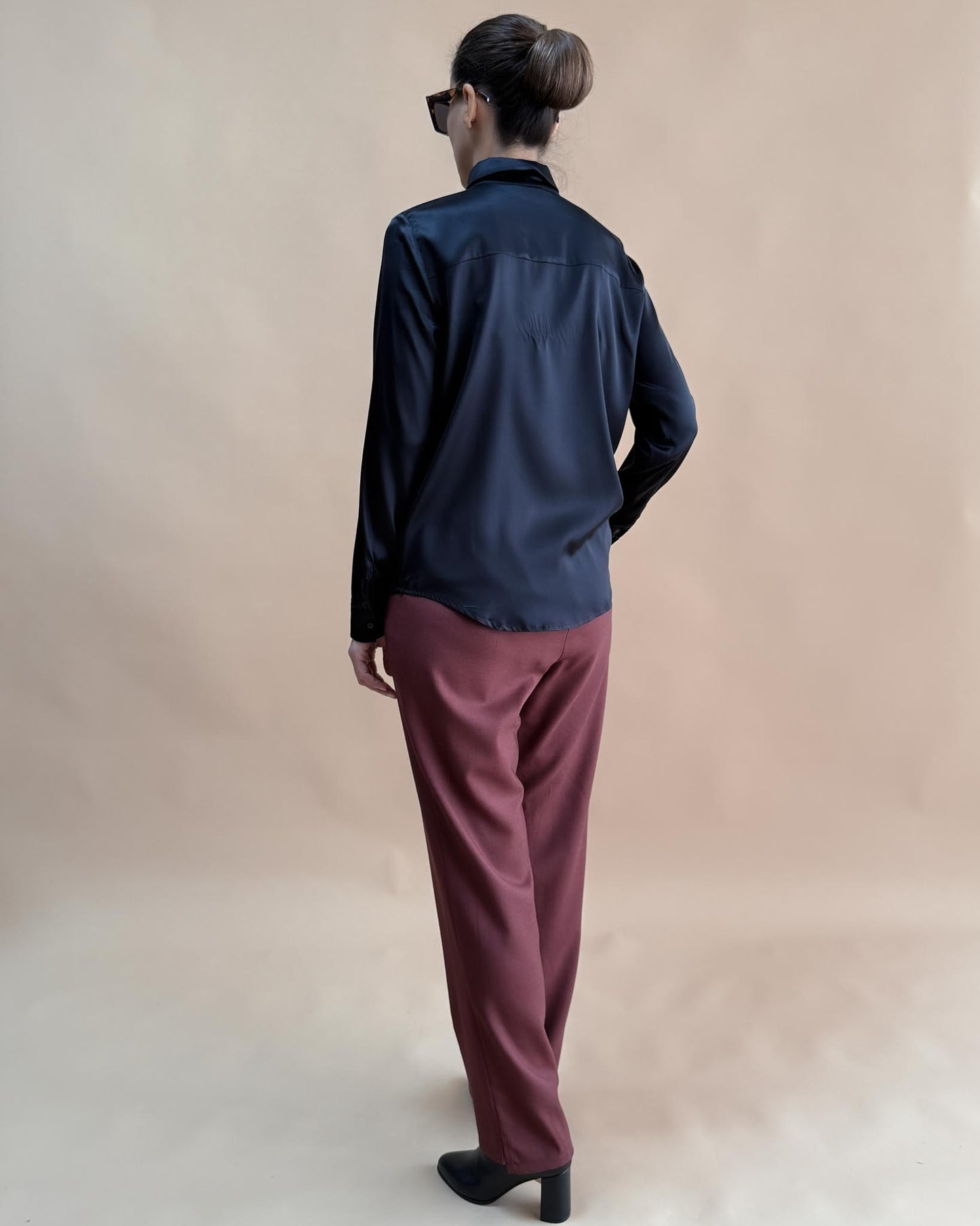 SAF İPEK KLASİK GÖMLEK