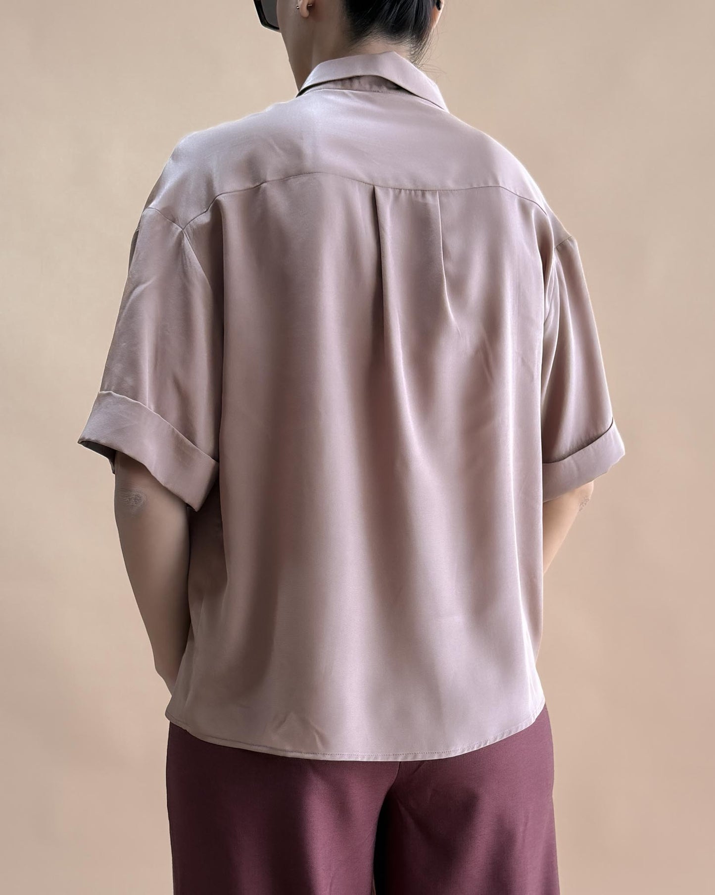 SAF İPEK KISA KOLLU GÖMLEK